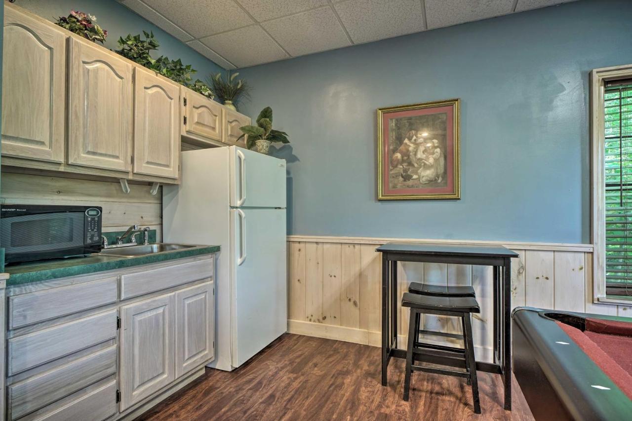 Rustic Pigeon Forge Home With Private Hot Tub! Exterior foto